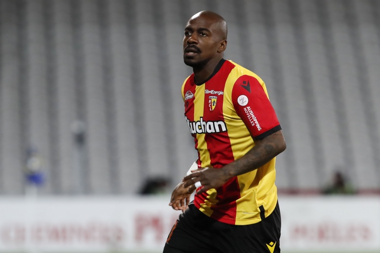 爱游戏登录入口-关于朗斯主场被尼斯逼平，保持主场不败纪录的信息