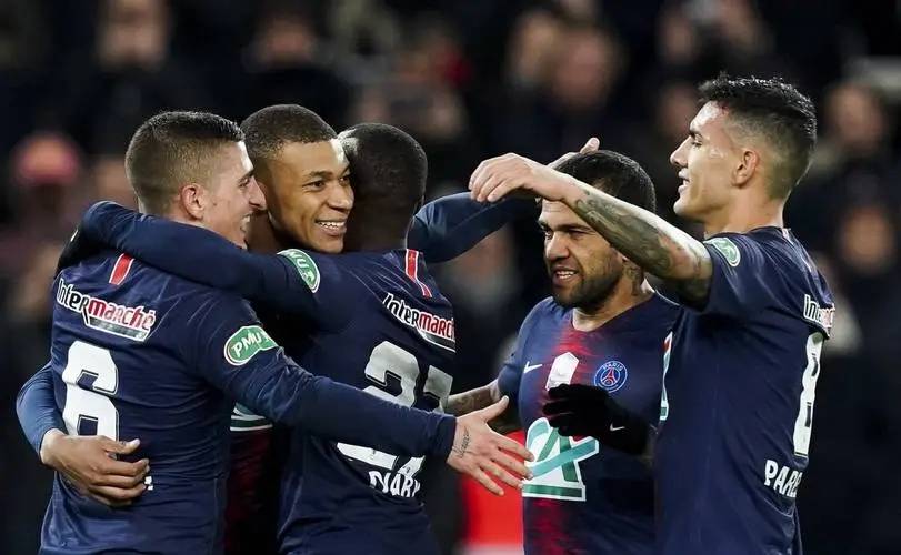 爱游戏-实力较量！最顶级球队在赛场上较量