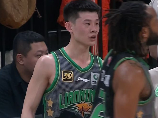 辽宁队紧咬对手，最终赢得一场胜利的简单介绍