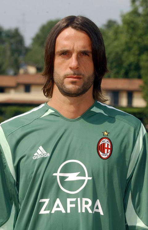 包含AC米兰:雄心勃发,力争上游的词条 包含AC米兰:雄心勃发,力争上游的词条