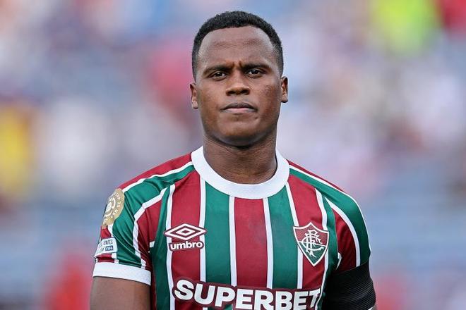 爱游戏中国官网-狼队新援表现出色，球队期待更多贡献的简单介绍