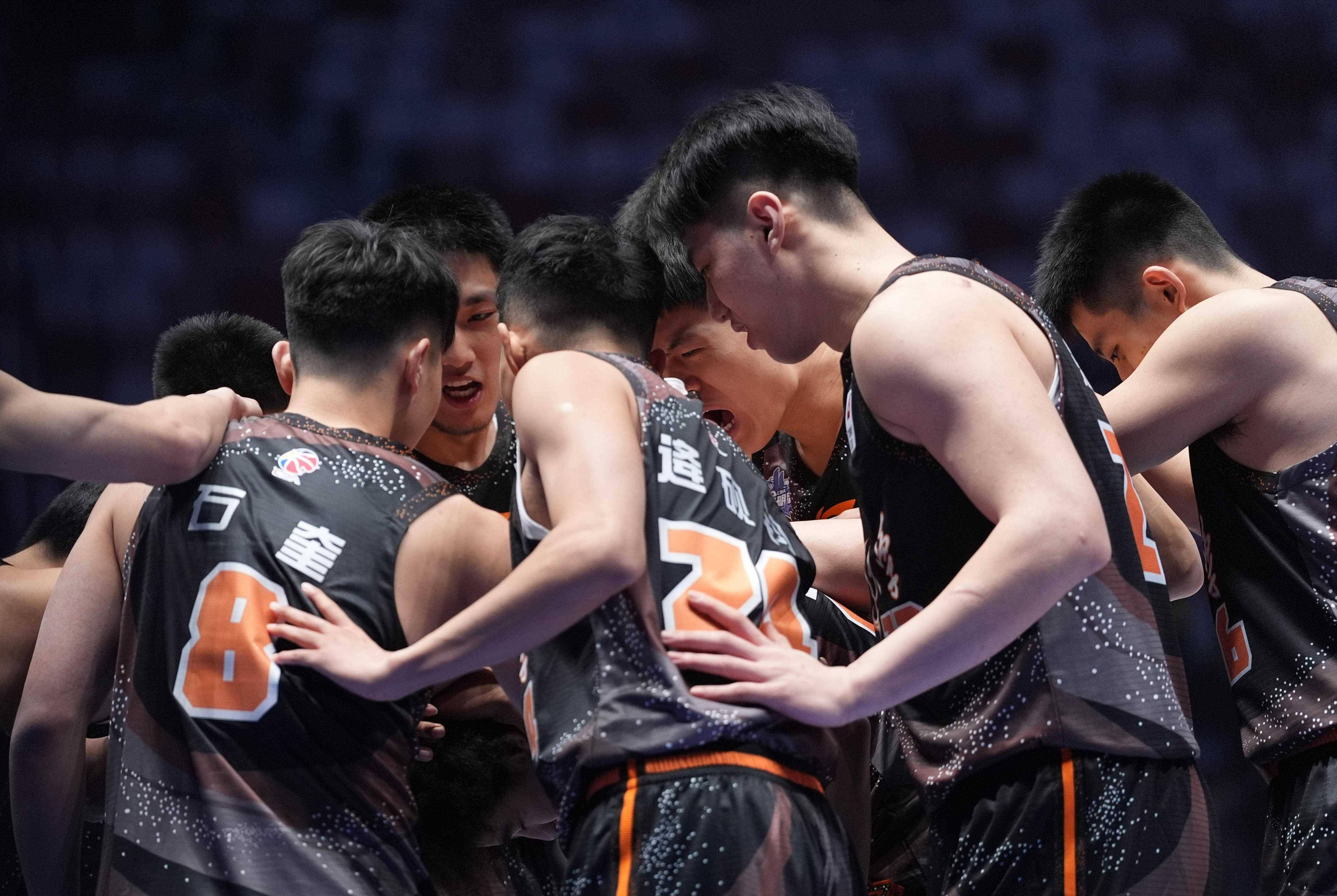 爱游戏app-CBA全明星赛全面提升，今年规模更大，阵容更豪华